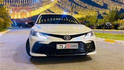 تۆیۆتا کامری